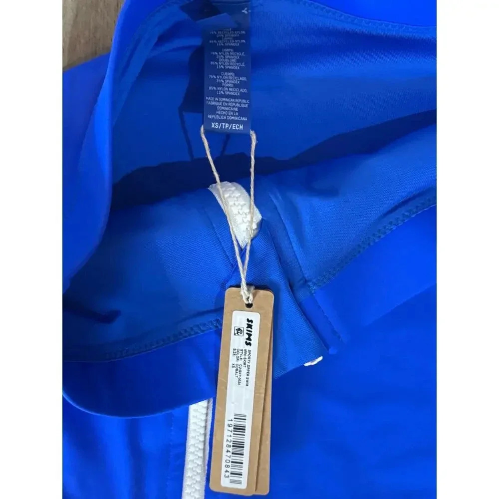 Skims Swim Mini Skirt XS Cobalt Front Zipper Sporty NWT - Picture 3 of 5